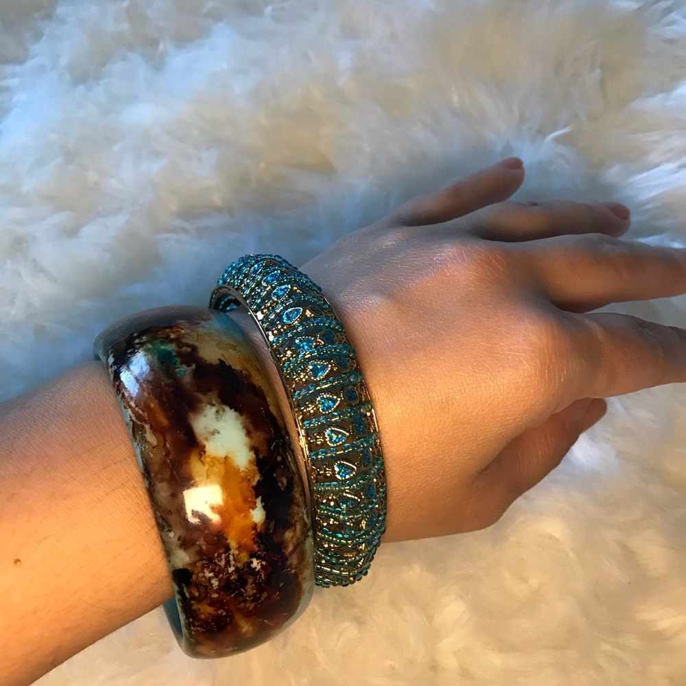 Large bangles - Picture 2 of 2